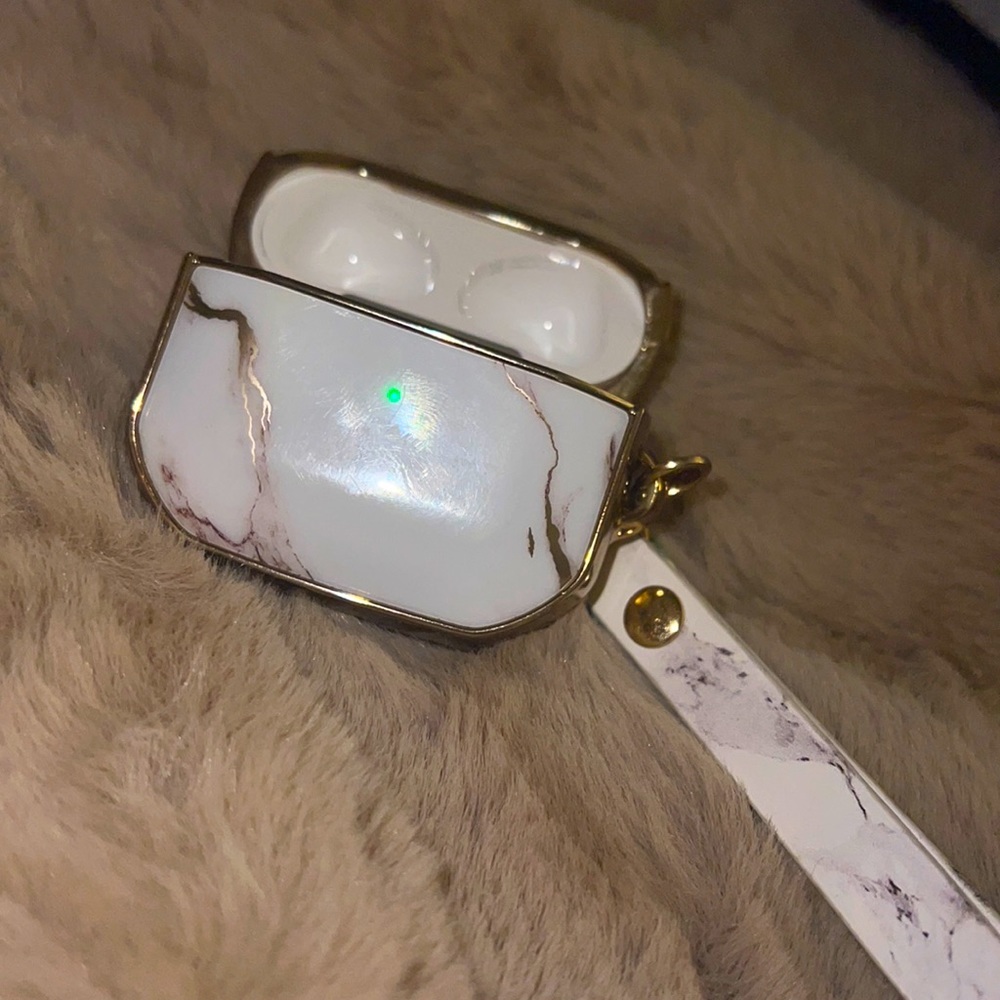 Apple Wired/Wireless Charging Case for Airpods- Airpods NOT included